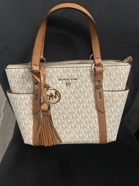 Michael Kors Handbags - Michael Kors Sullivan Signature Tote in Vanilla and Acorn Trim Small